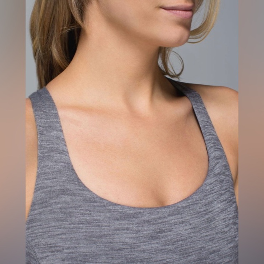 Lululemon Wild Tank - Picture 4 of 13